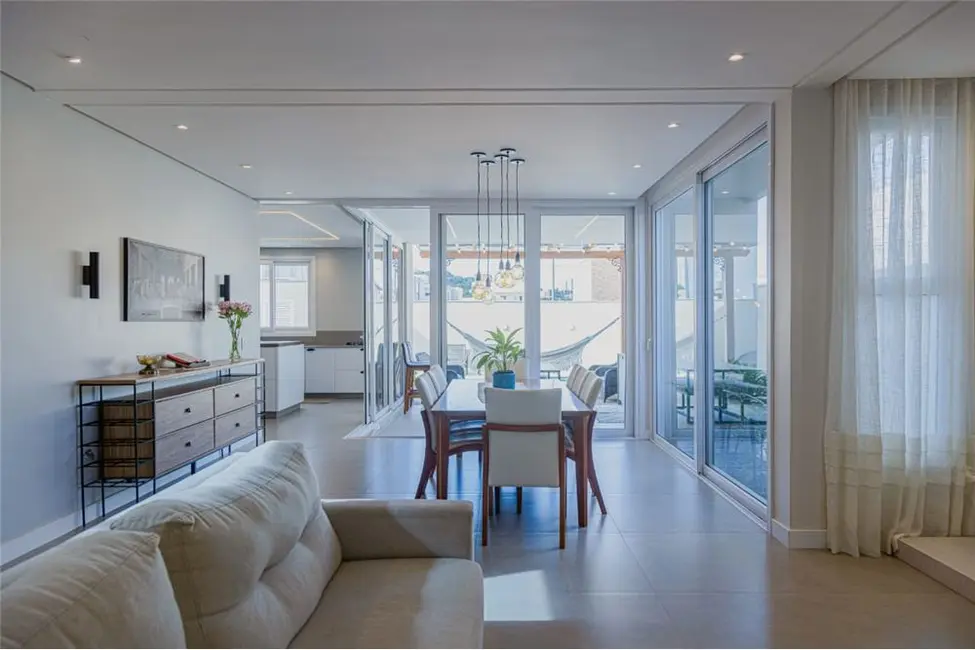 Foto 2 de Casa de Condomínio com 4 quartos à venda, 300m2 em Santa Regina, Camboriu - SC