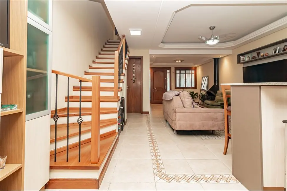 Foto 8 de Casa com 3 quartos à venda, 200m2 em Jardim Itu, Porto Alegre - RS