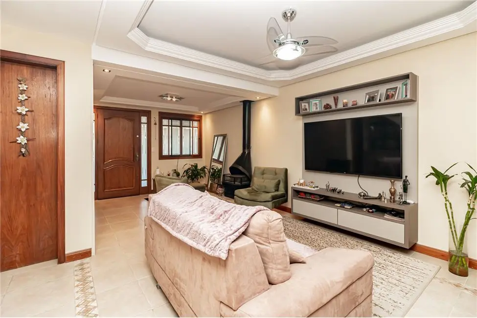 Foto 4 de Casa com 3 quartos à venda, 200m2 em Jardim Itu, Porto Alegre - RS