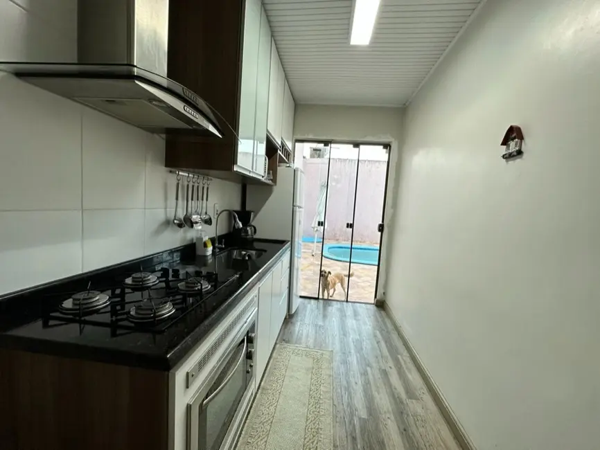 Casa com 2 quartos à venda, 80m2 em São José, Canoas - RS - imagem 8 Foto 8 de Casa com 2 quartos à venda, 80m2 em São José, Canoas - RS