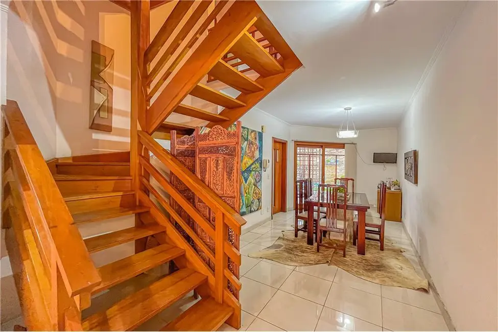 Foto 9 de Casa com 3 quartos à venda, 255m2 em Jardim Itu, Porto Alegre - RS