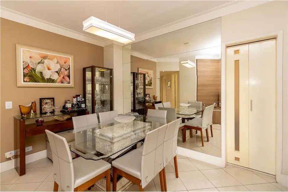 Apartamento com 3 quartos à venda, 117m2 em Saúde, São Paulo - SP - imagem 3 Foto 3 de Apartamento com 3 quartos à venda, 117m2 em Saúde, São Paulo - SP