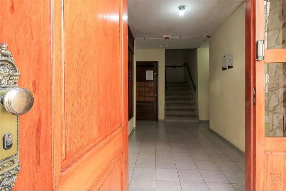 Foto 2 de Apartamento com 2 quartos à venda, 46m2 em Cavalhada, Porto Alegre - RS