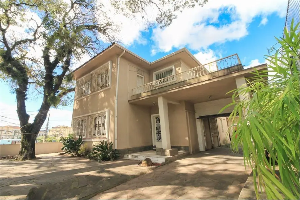 Foto 3 de Fazenda / Haras à venda, 606m2 em Petrópolis, Porto Alegre - RS