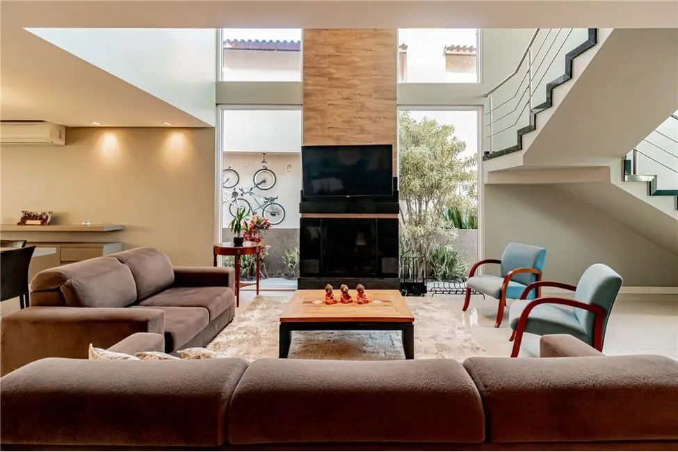 Casa com 4 quartos à venda, 319m2 em Centro, Viamao - RS - imagem 9 Foto 9 de Casa com 4 quartos à venda, 319m2 em Centro, Viamao - RS