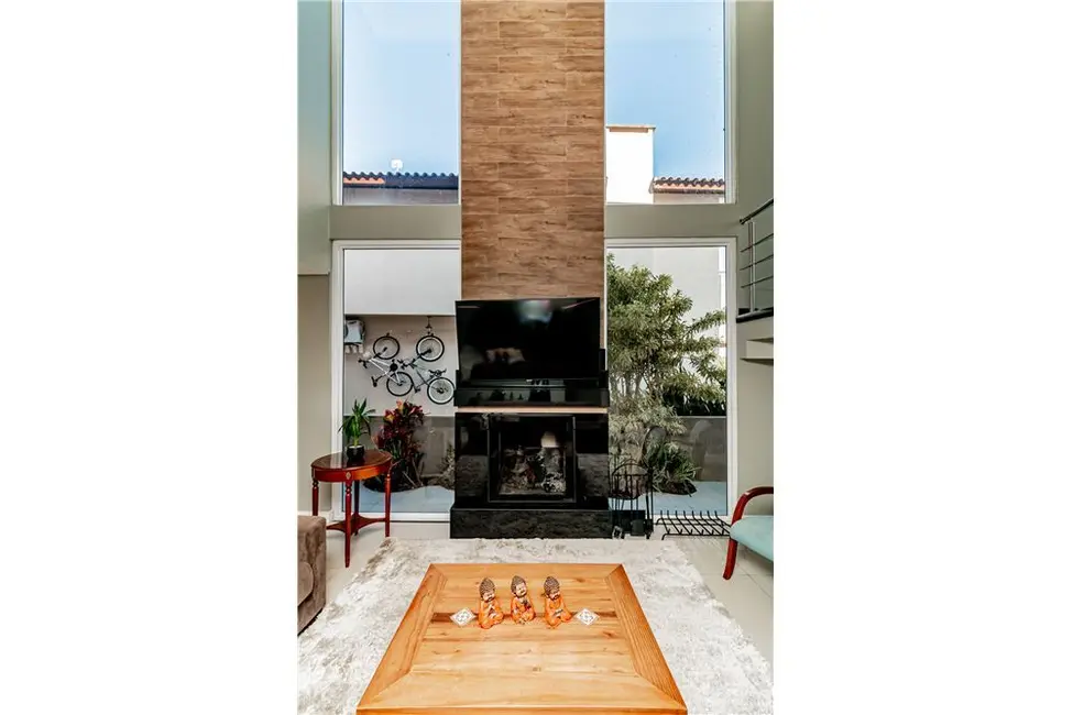 Casa com 4 quartos à venda, 319m2 em Centro, Viamao - RS - imagem 8 Foto 8 de Casa com 4 quartos à venda, 319m2 em Centro, Viamao - RS