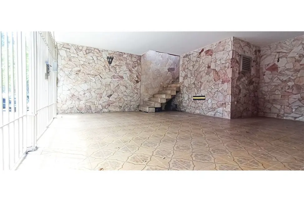 Casa com 3 quartos à venda, 230m2 em Vila Monumento, São Paulo - SP - imagem 2 Foto 2 de Casa com 3 quartos à venda, 230m2 em Vila Monumento, São Paulo - SP