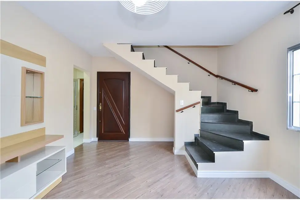 Foto 3 de Casa de Condomínio com 3 quartos à venda, 120m2 em Vila Brasilina, São Paulo - SP