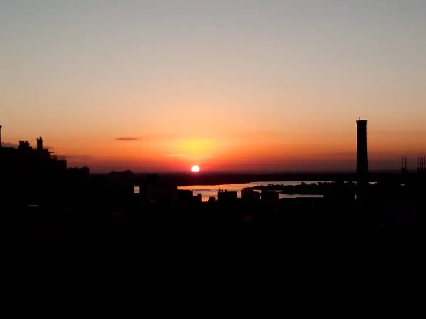 Apartamento com 3 quartos à venda, 170m2 em Independência, Porto Alegre - RS - imagem 8 Foto 8 de Apartamento com 3 quartos à venda, 170m2 em Independência, Porto Alegre - RS