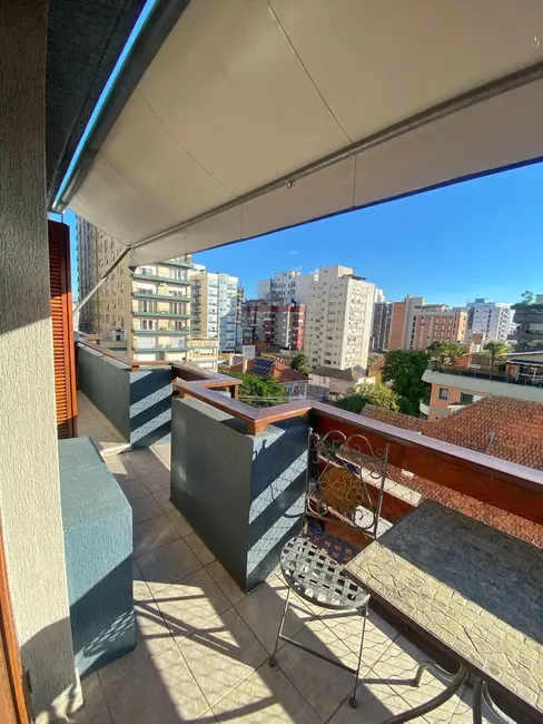 Apartamento com 3 quartos à venda, 170m2 em Independência, Porto Alegre - RS - imagem 6 Foto 6 de Apartamento com 3 quartos à venda, 170m2 em Independência, Porto Alegre - RS