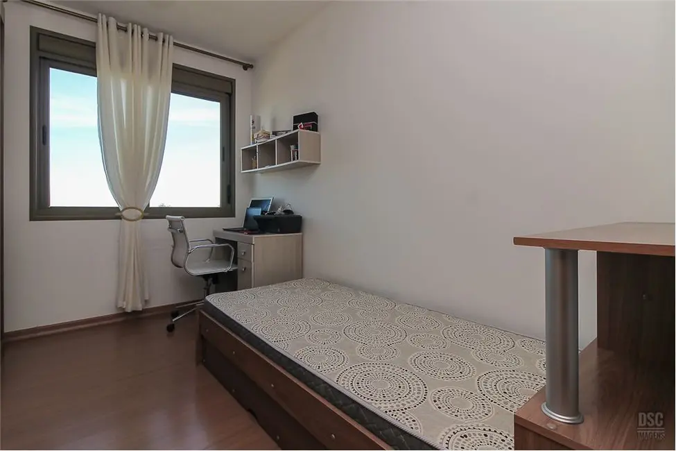 Foto 9 de Apartamento com 3 quartos à venda, 89m2 em Cavalhada, Porto Alegre - RS