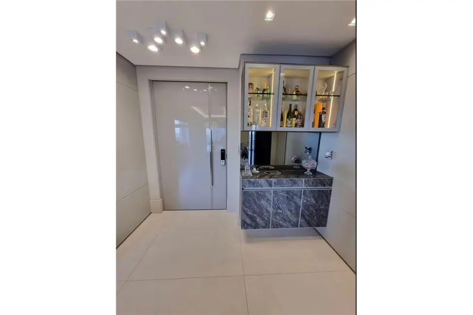 Apartamento com 3 quartos à venda, 238m2 em Vila Andrade, São Paulo - SP - imagem 9 Foto 9 de Apartamento com 3 quartos à venda, 238m2 em Vila Andrade, São Paulo - SP