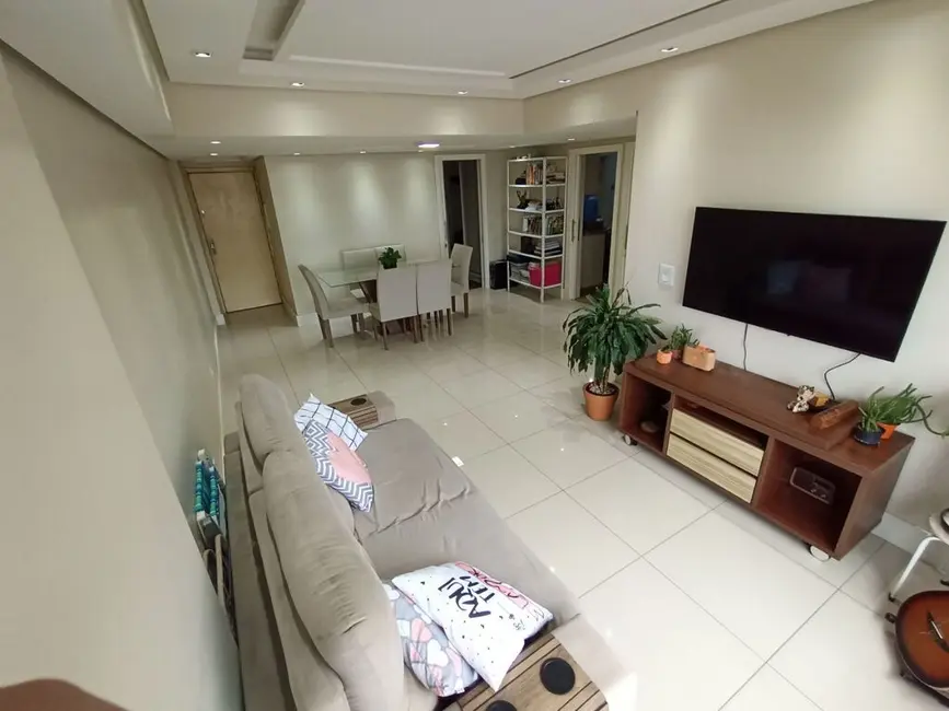 Apartamento com 2 quartos à venda, 82m2 em Centro Histórico, Porto Alegre - RS - imagem 3 Foto 3 de Apartamento com 2 quartos à venda, 82m2 em Centro Histórico, Porto Alegre - RS