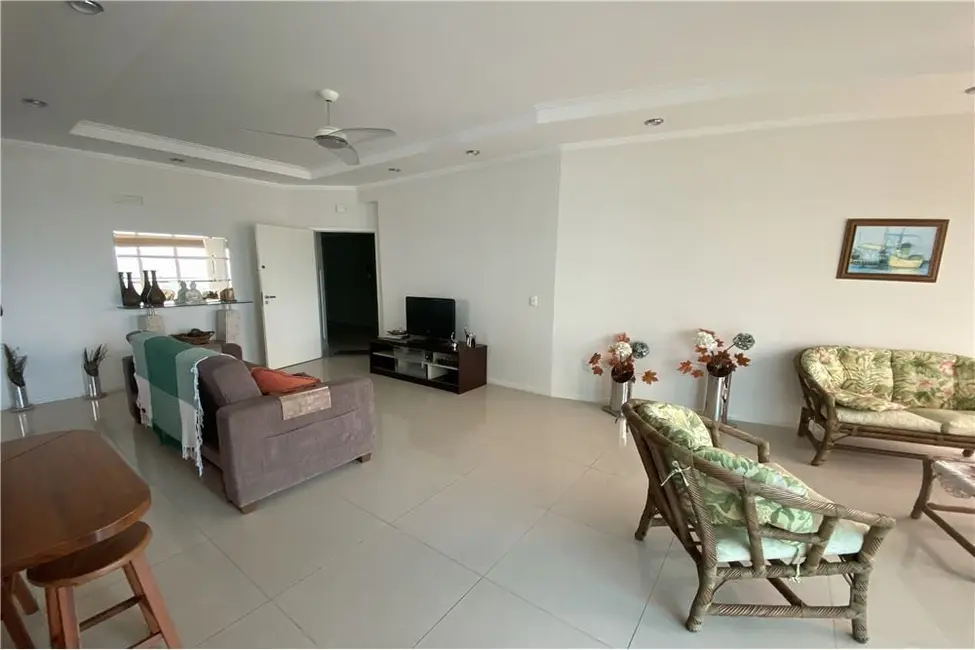 Foto 3 de Apartamento com 2 quartos à venda, 130m2 em Centro, Itapema - SC