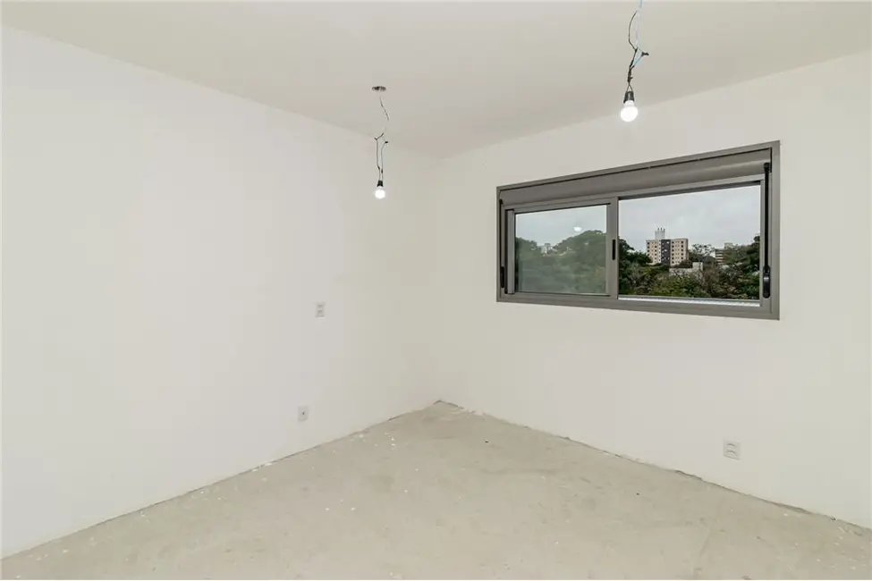 Apartamento com 2 quartos à venda, 61m2 em Passo da Areia, Porto Alegre - RS - imagem 6 Foto 6 de Apartamento com 2 quartos à venda, 61m2 em Passo da Areia, Porto Alegre - RS