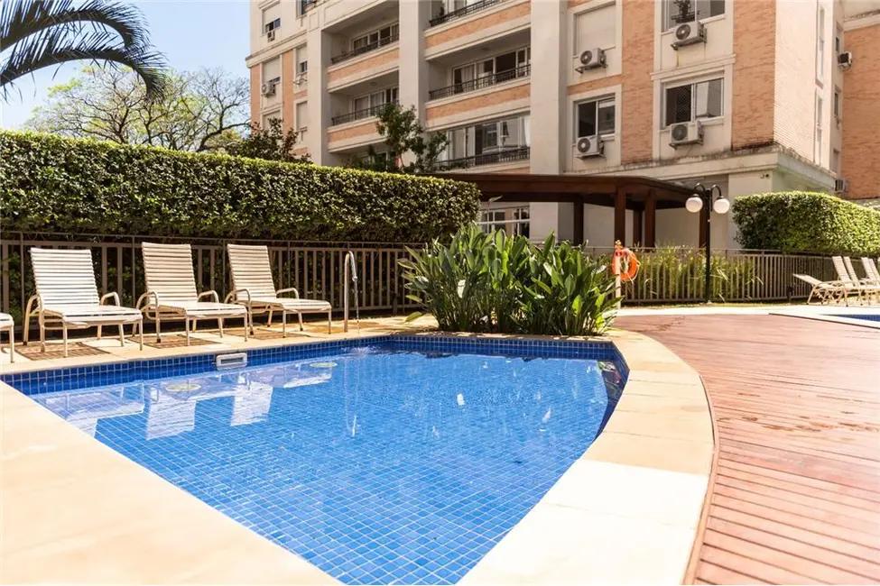 Foto 9 de Apartamento com 2 quartos à venda, 81m2 em Passo da Areia, Porto Alegre - RS