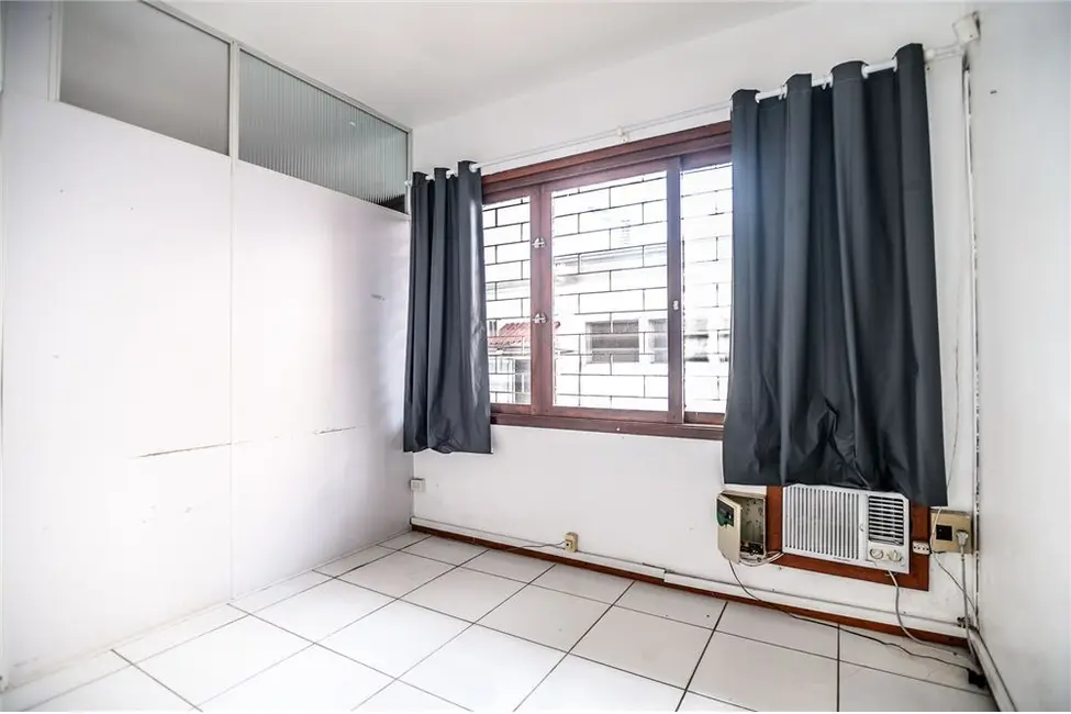 Casa com 6 quartos à venda, 900m2 em Passo da Areia, Porto Alegre - RS - imagem 9 Foto 9 de Casa com 6 quartos à venda, 900m2 em Passo da Areia, Porto Alegre - RS