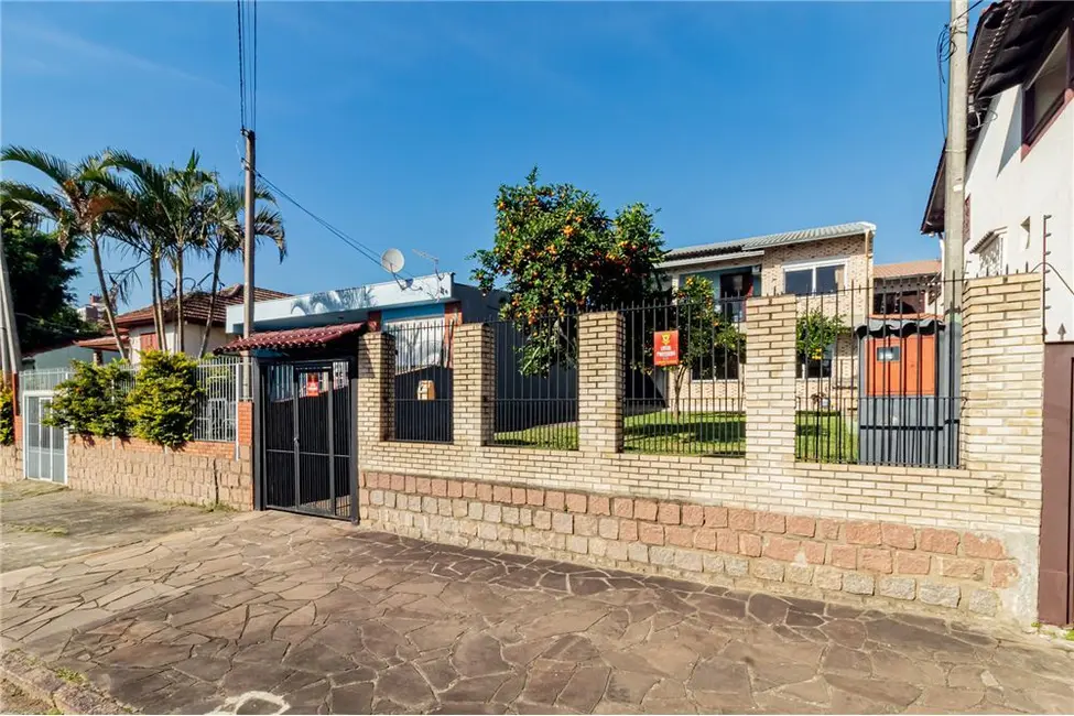 Foto 1 de Casa com 2 quartos à venda, 230m2 em Jardim Itu, Porto Alegre - RS