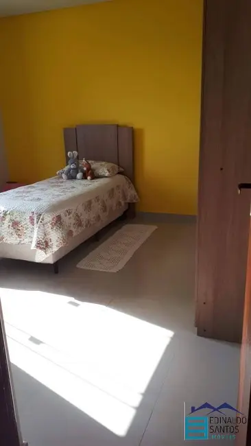 Casa com 3 quartos à venda, 130m2 em Nova Benfica, Juiz De Fora - MG - imagem 4 Foto 4 de Casa com 3 quartos à venda, 130m2 em Nova Benfica, Juiz De Fora - MG