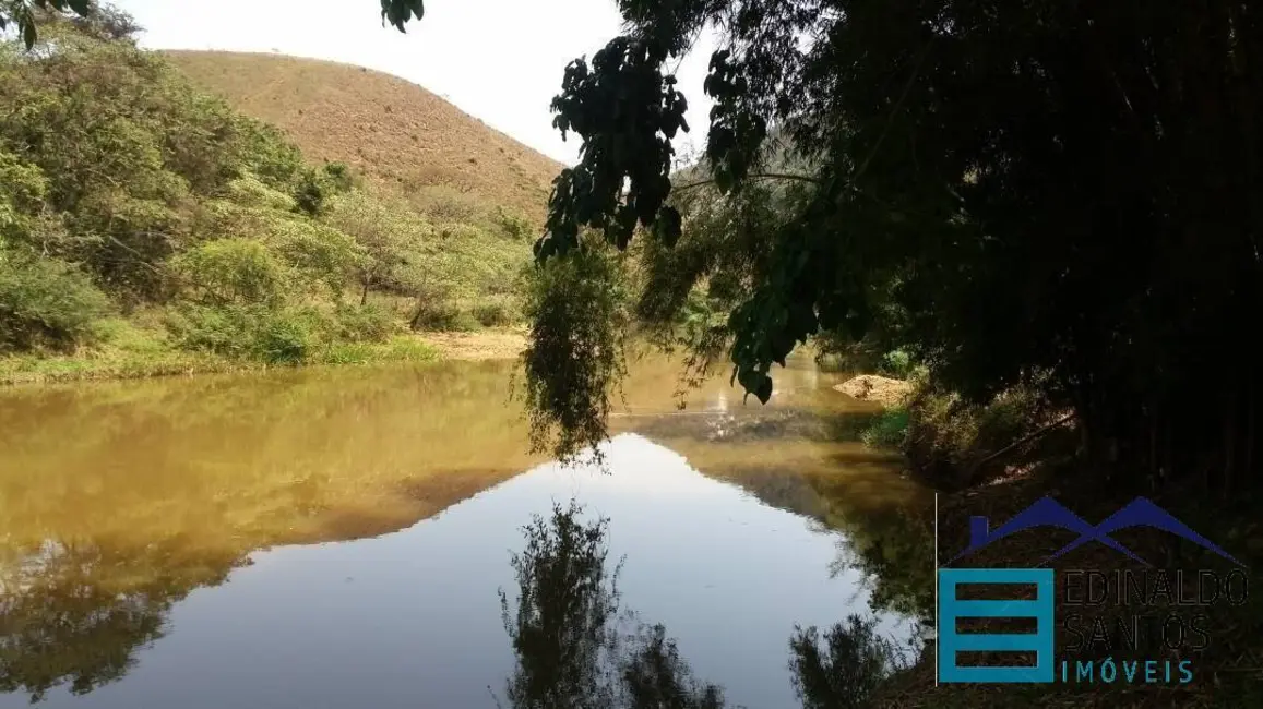 Foto 2 de Chácara com 2 quartos à venda, 6000m2 em Juiz De Fora - MG