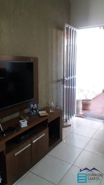 Casa com 2 quartos à venda, 150m2 em Santa Isabel, Juiz De Fora - MG - imagem 8 Foto 8 de Casa com 2 quartos à venda, 150m2 em Santa Isabel, Juiz De Fora - MG