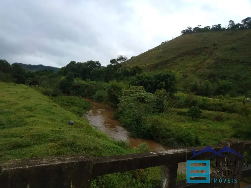 Terreno / Lote à venda, 542m2 em Juiz De Fora - MG - imagem 8 Foto 8 de Terreno / Lote à venda, 542m2 em Juiz De Fora - MG
