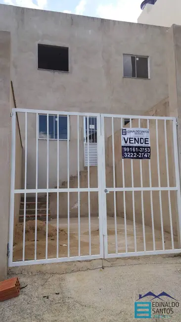 Casa com 2 quartos à venda, 80m2 em Santa Cruz, Juiz De Fora - MG - imagem 3 Foto 3 de Casa com 2 quartos à venda, 80m2 em Santa Cruz, Juiz De Fora - MG