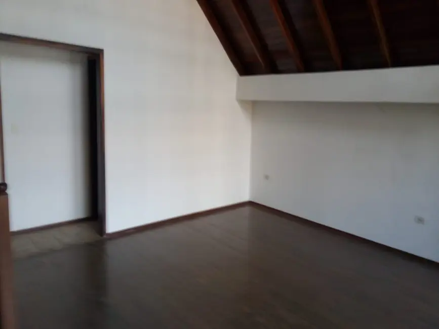 Foto 2 de Chácara com 4 quartos à venda, 217m2 em Indaiatuba - SP