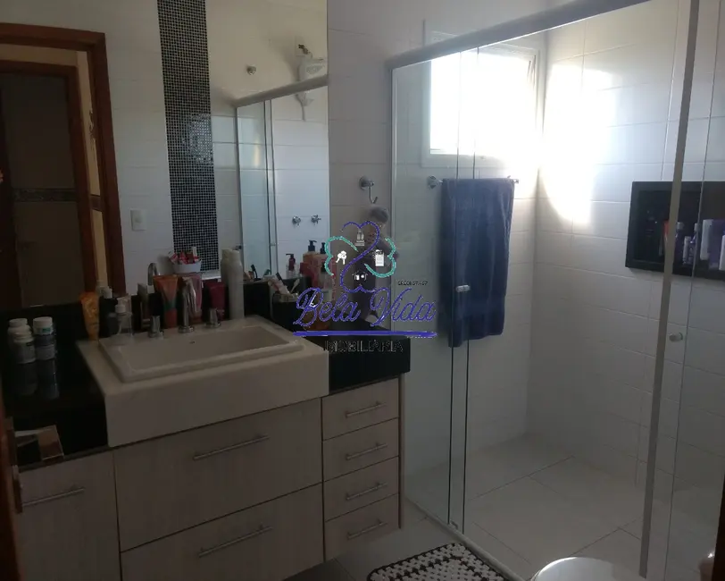 Casa de Condomínio com 4 quartos à venda, 335m2 em Jardim dos Lagos, Indaiatuba - SP - imagem 4 Foto 4 de Casa de Condomínio com 4 quartos à venda, 335m2 em Jardim dos Lagos, Indaiatuba - SP