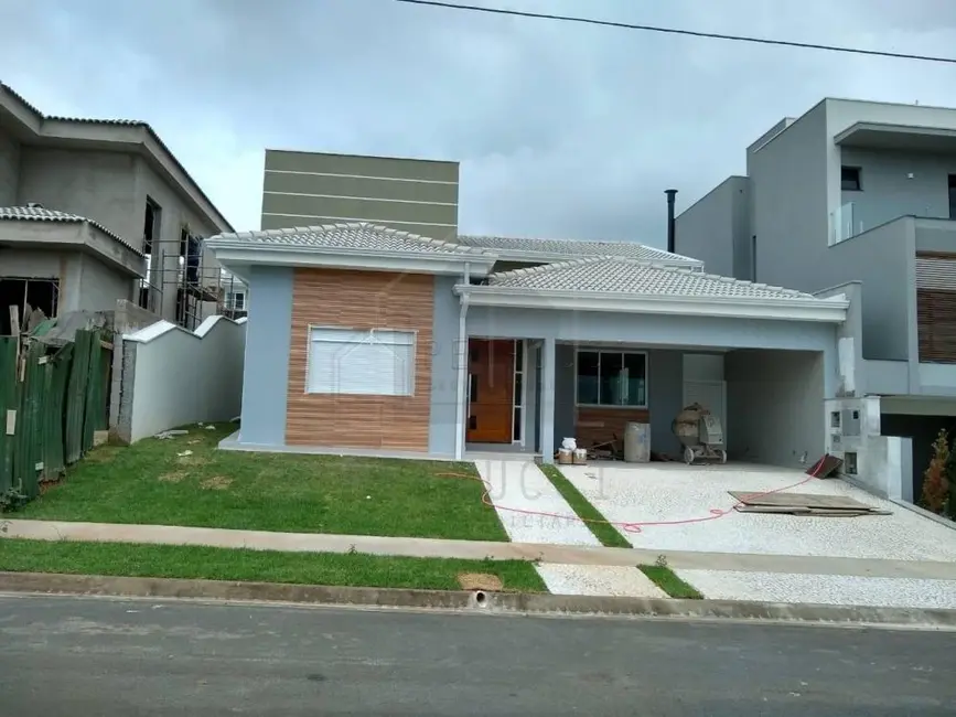 Foto 1 de Casa de Condomínio com 3 quartos à venda, 213m2 em Campinas - SP