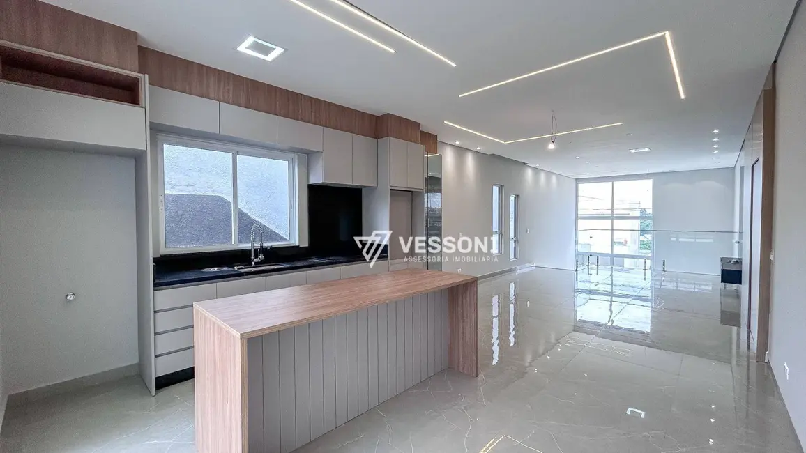 Foto 1 de Casa de Condomínio com 3 quartos à venda, 300m2 em Tanguá, Almirante Tamandare - PR