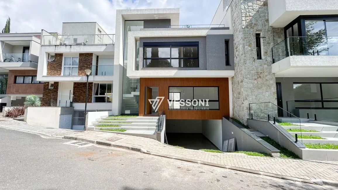 Foto 2 de Casa com 3 quartos à venda, 285m2 em Uberaba, Curitiba - PR