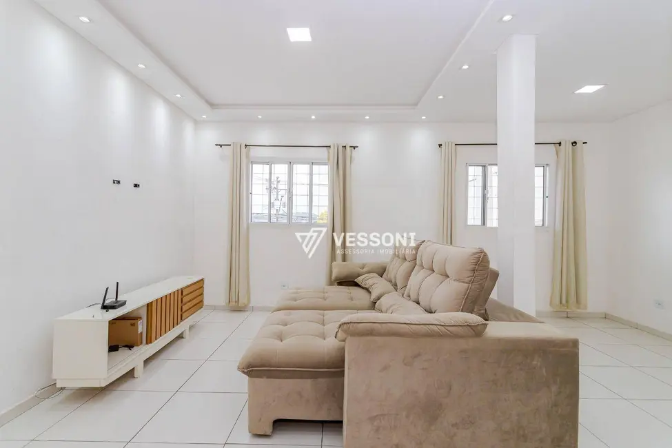 Foto 1 de Casa com 1 quarto para alugar, 270m2 em Cidade Industrial, Curitiba - PR