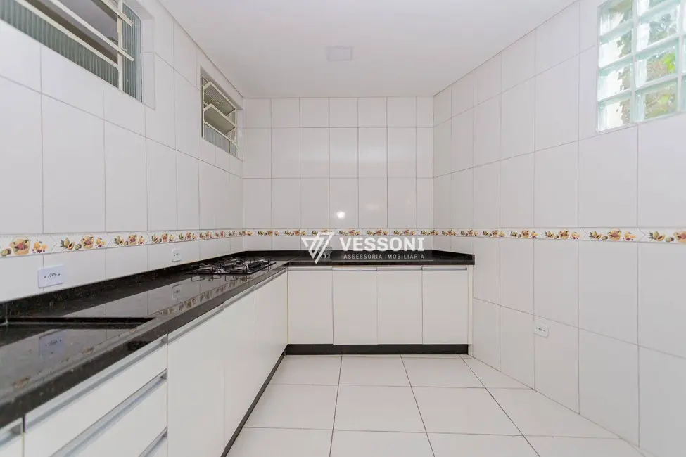 Foto 2 de Casa com 1 quarto para alugar, 270m2 em Cidade Industrial, Curitiba - PR