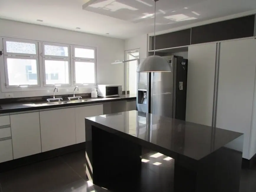 Cobertura com 5 quartos à venda, 341m2 em Riviera de São Lourenço, Bertioga - SP - imagem 8 Foto 8 de Cobertura com 5 quartos à venda, 341m2 em Riviera de São Lourenço, Bertioga - SP