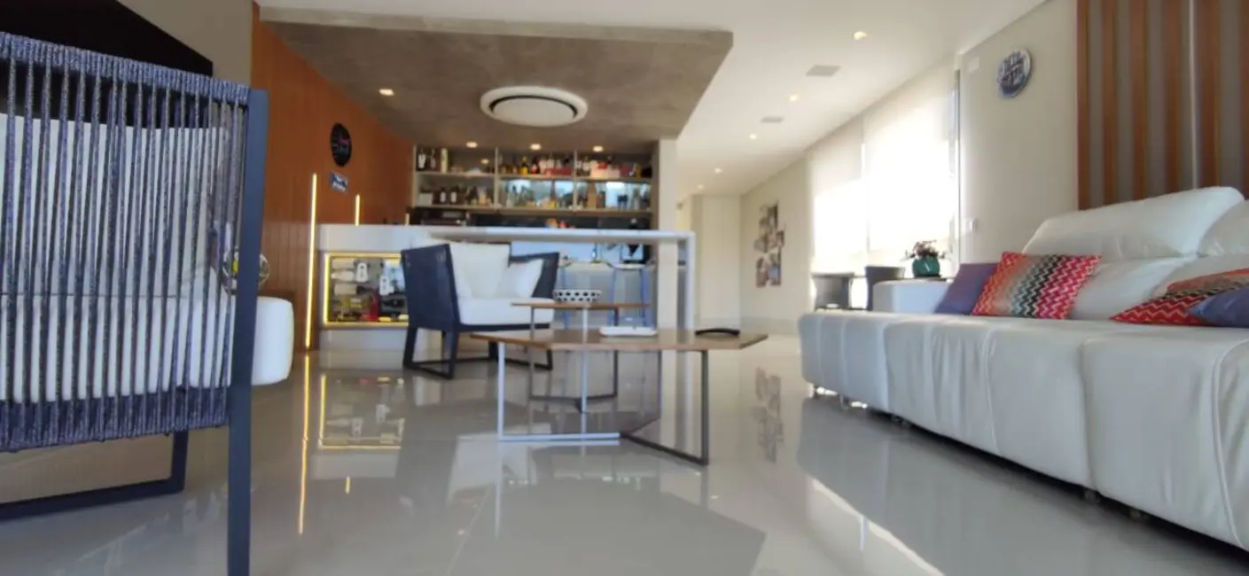 Casa com 7 quartos à venda, 781m2 em Riviera de São Lourenço, Bertioga - SP - imagem 9 Foto 9 de Casa com 7 quartos à venda, 781m2 em Riviera de São Lourenço, Bertioga - SP