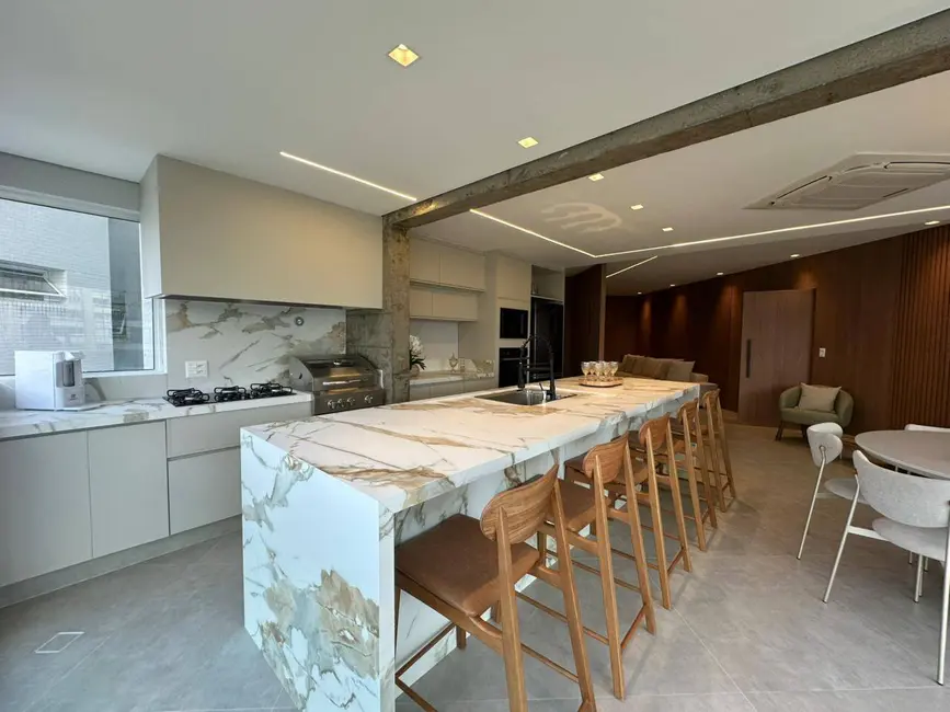 Foto 3 de Apartamento com 4 quartos à venda, 153m2 em Riviera de São Lourenço, Bertioga - SP