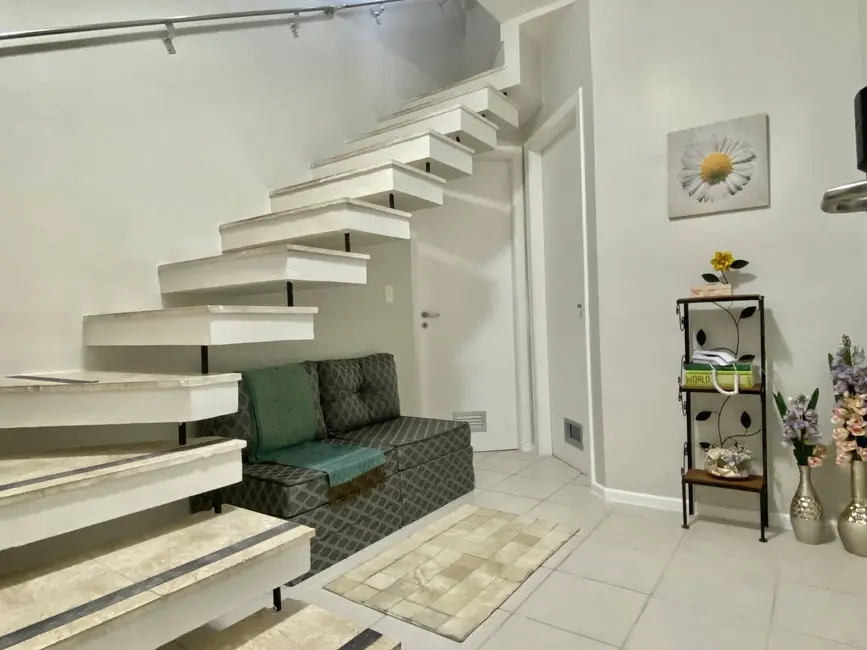 Foto 4 de Loft / Flat com 2 quartos à venda, 98m2 em Riviera de São Lourenço, Bertioga - SP