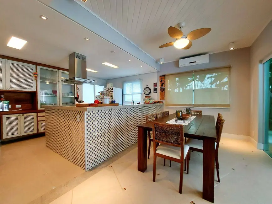 Foto 9 de Casa com 5 quartos à venda, 297m2 em Riviera de São Lourenço, Bertioga - SP
