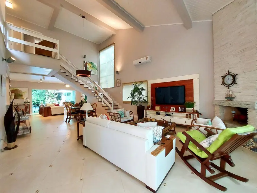 Foto 2 de Casa com 5 quartos à venda, 297m2 em Riviera de São Lourenço, Bertioga - SP