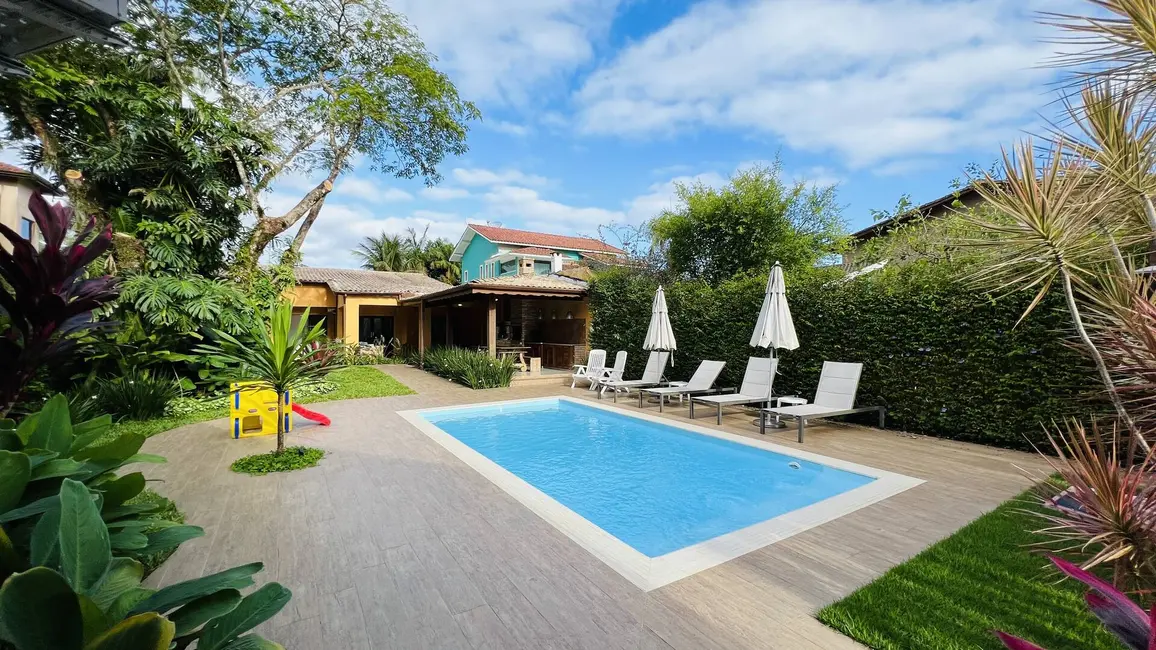 Foto 1 de Casa com 4 quartos à venda, 200m2 em Bertioga - SP