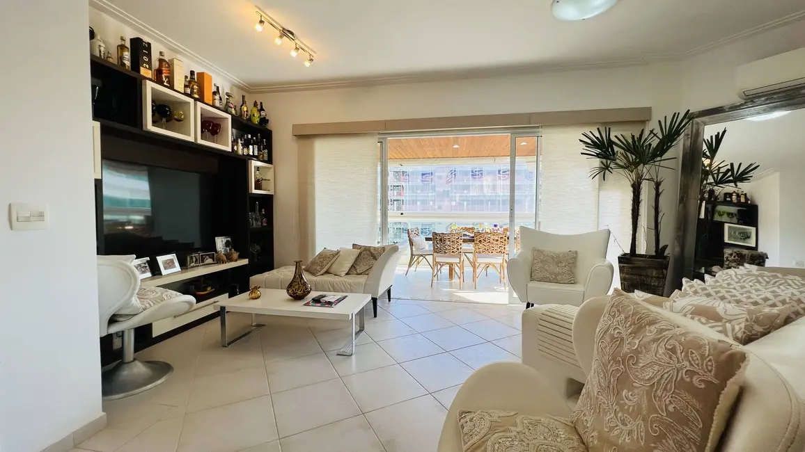 Foto 9 de Apartamento com 4 quartos à venda, 107m2 em Riviera de São Lourenço, Bertioga - SP