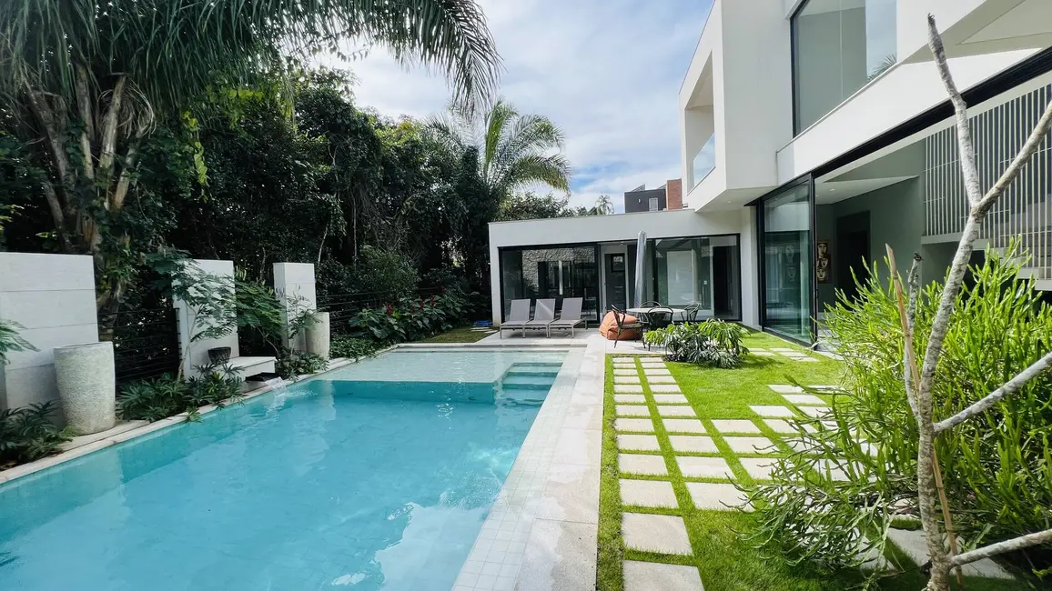 Casa com 8 quartos à venda, 800m2 em Riviera de São Lourenço, Bertioga - SP - imagem 9 Foto 9 de Casa com 8 quartos à venda, 800m2 em Riviera de São Lourenço, Bertioga - SP