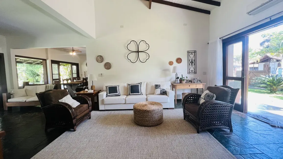 Casa com 4 quartos à venda, 430m2 em Riviera de São Lourenço, Bertioga - SP - imagem 7 Foto 7 de Casa com 4 quartos à venda, 430m2 em Riviera de São Lourenço, Bertioga - SP