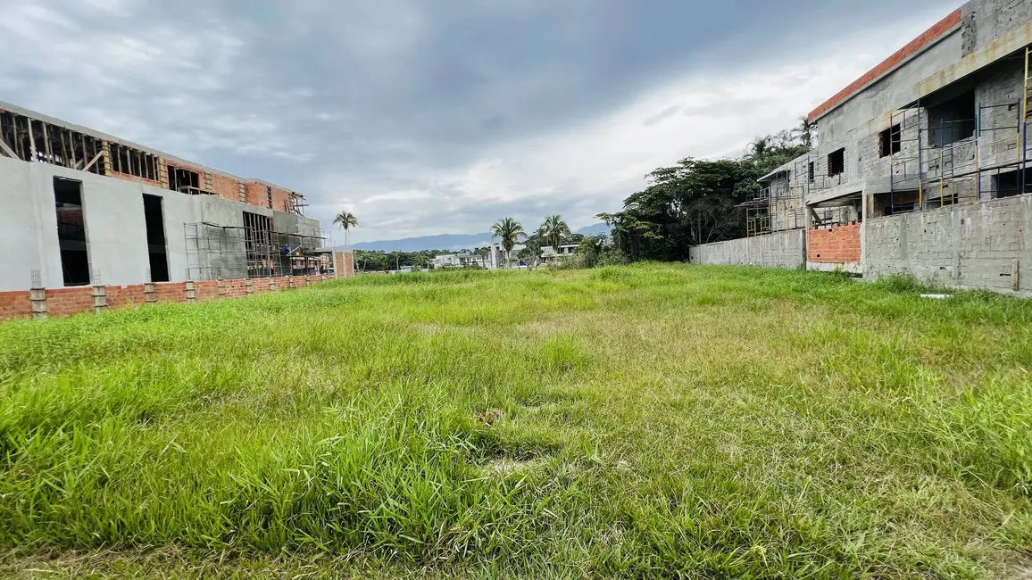 Terreno / Lote à venda, 1002m2 em Riviera de São Lourenço, Bertioga - SP - imagem 3 Foto 3 de Terreno / Lote à venda, 1002m2 em Riviera de São Lourenço, Bertioga - SP