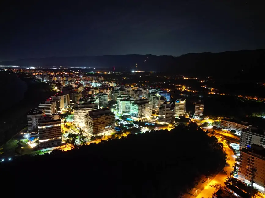 Terreno / Lote à venda, 832m2 em Riviera de São Lourenço, Bertioga - SP - imagem 8 Foto 8 de Terreno / Lote à venda, 832m2 em Riviera de São Lourenço, Bertioga - SP