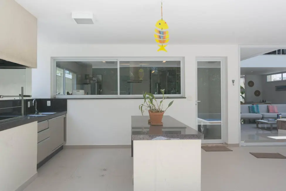 Foto 9 de Casa com 4 quartos à venda, 356m2 em Riviera de São Lourenço, Bertioga - SP