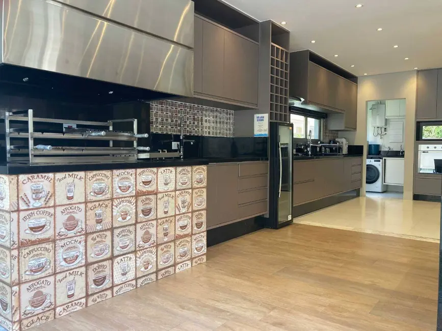 Casa com 5 quartos à venda, 323m2 em Riviera de São Lourenço, Bertioga - SP - imagem 4 Foto 4 de Casa com 5 quartos à venda, 323m2 em Riviera de São Lourenço, Bertioga - SP