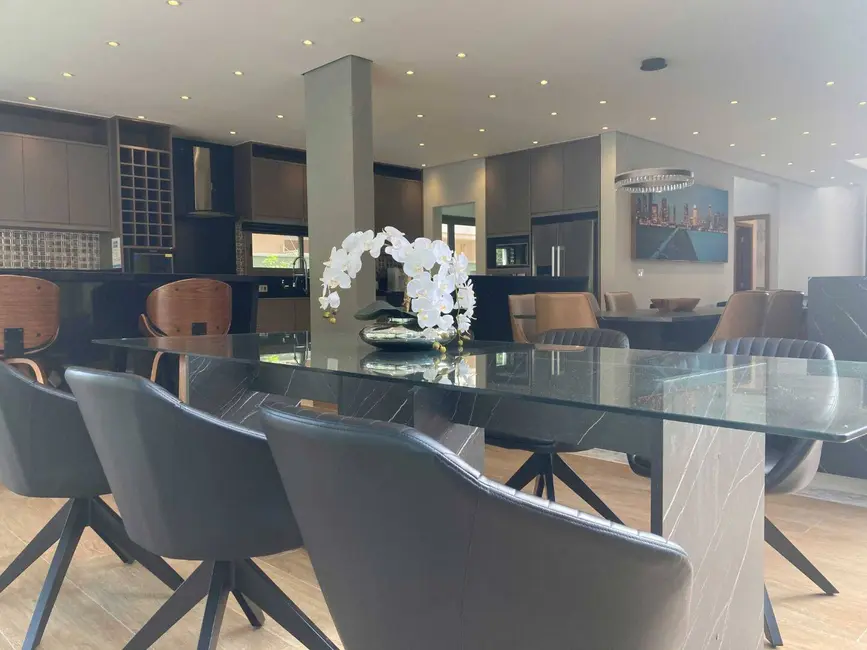 Casa com 5 quartos à venda, 323m2 em Riviera de São Lourenço, Bertioga - SP - imagem 6 Foto 6 de Casa com 5 quartos à venda, 323m2 em Riviera de São Lourenço, Bertioga - SP