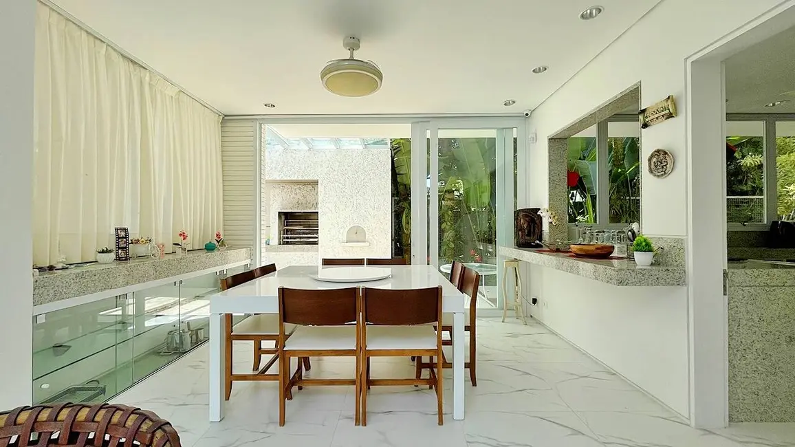 Foto 1 de Casa com 5 quartos à venda, 317m2 em Riviera de São Lourenço, Bertioga - SP